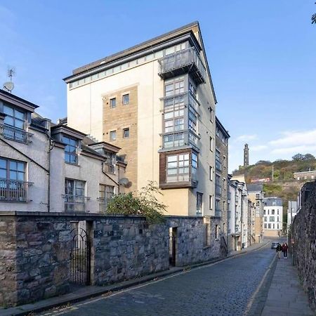 Next To The Palace And Royal Mile With Parking エディンバラ エクステリア 写真