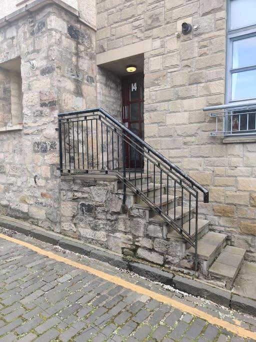 Next To The Palace And Royal Mile With Parking エディンバラ エクステリア 写真